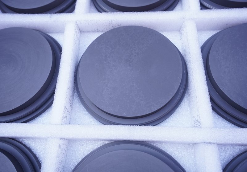 Graphite products are placed separately to prevent collision.