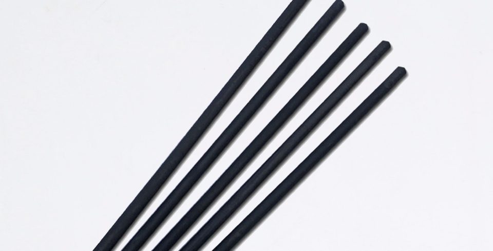 5 spectral graphite rods are displayed.